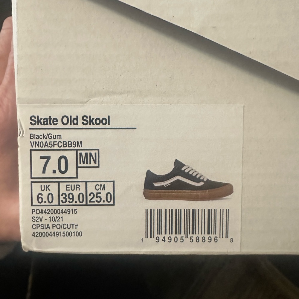 NIB vans - Picture 3 of 3